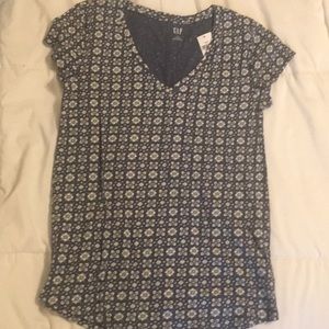 Short sleeve gap shirt